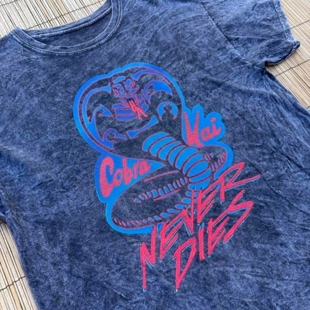 Cobra Kai Never Dies Tshirt Blue Red Cotton Graphic Tee